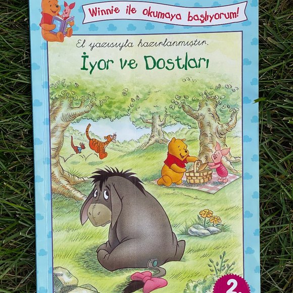 Winnie The Pooh Collection written in Turkish!! - Picture 2 of 7